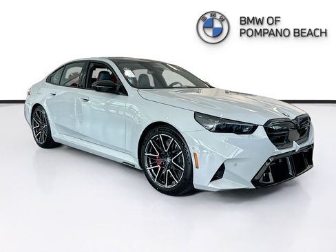 New 2027 BMW M5 w/ Executive Package AWD/4WD image 1