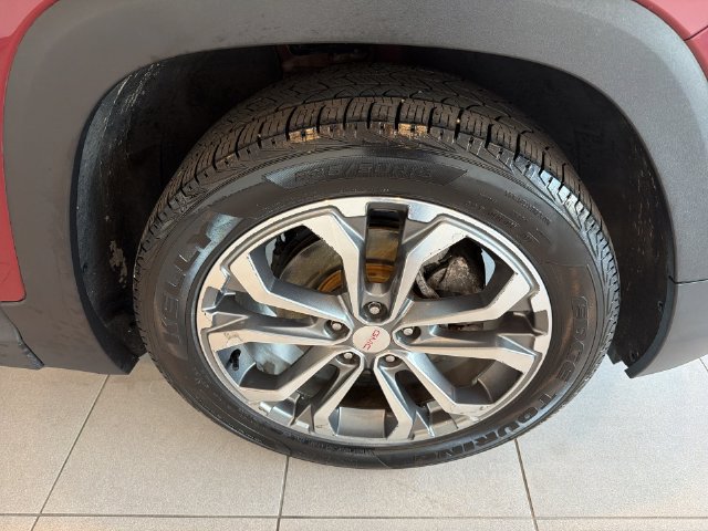 Used 2018 GMC Terrain SLT w/ Preferred Package FWD image 14