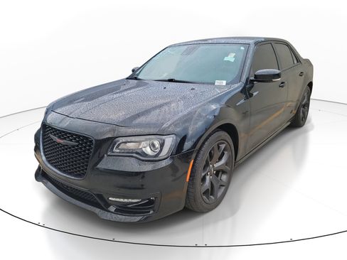 Used 2023 Chrysler 300 S w/ Comfort Group image 3