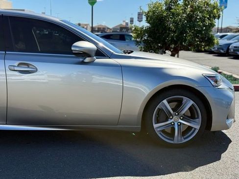 Used 2018 Lexus IS 300 w/ Comfort Package image 12