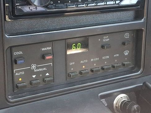 Used 1989 Chevrolet Corvette Convertible RWD image 9