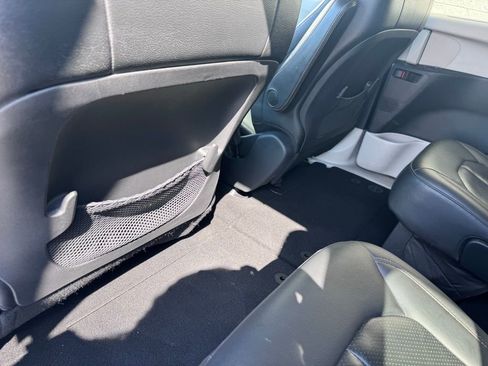 Used 2020 Chrysler Pacifica Touring-L image 21
