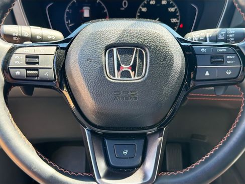 Used 2024 Honda Pilot TrailSport image 18
