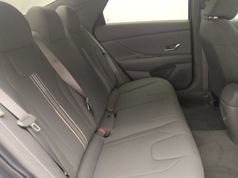 Used 2024 Hyundai Elantra SEL image 19