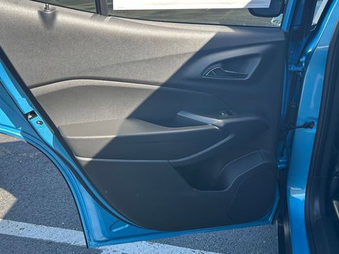 New 2025 Chevrolet Trax LT image 16