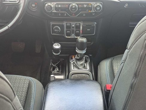 Used 2021 Jeep Wrangler Unlimited Sport AWD/4WD image 18