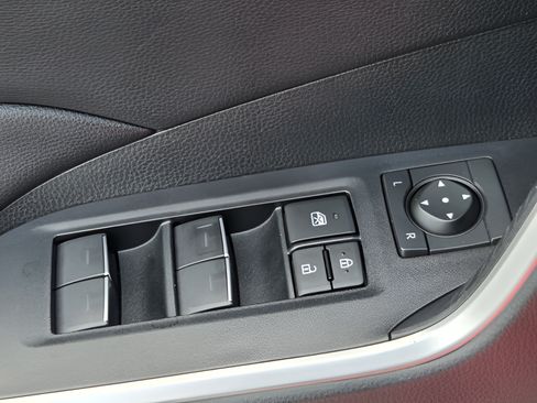 Used 2024 Toyota RAV4 XLE AWD/4WD image 27