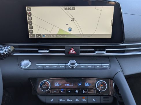 Certified 2025 Hyundai Elantra SEL image 16