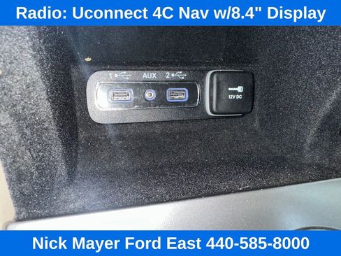 Used 2020 Jeep Grand Cherokee Limited image 19