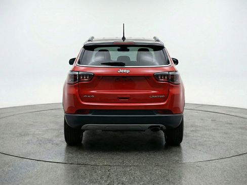 Used 2025 Jeep Compass Limited AWD/4WD image 7