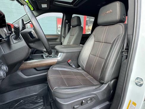 Used 2024 Chevrolet Silverado 3500 High Country w/ Technology Package image 20