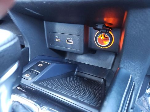 Used 2024 Nissan Kicks SV image 19