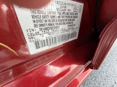 Certified 2025 Nissan Sentra SV FWD image 19