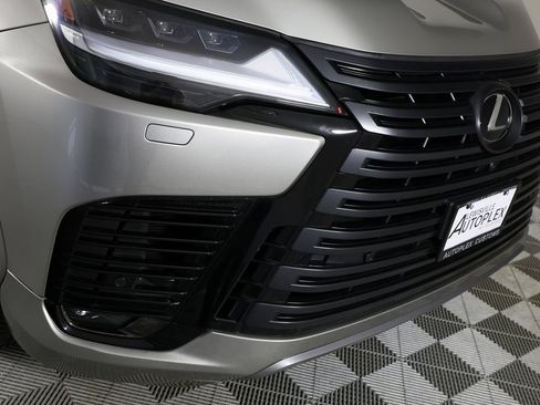 Used 2024 Lexus LX 600 4WD w/ Luxury Package image 52