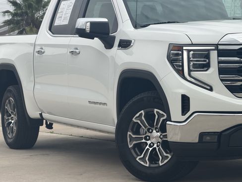 Used 2025 GMC Sierra 1500 SLT RWD image 11