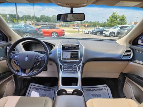 Used 2016 Lincoln MKX Reserve FWD image 15