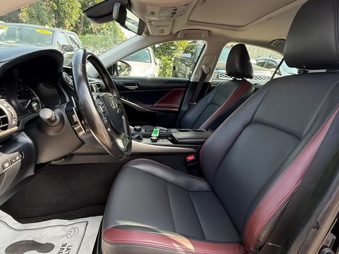 Used 2018 Lexus IS 300 w/ Accessory Package 2 RWD image 9
