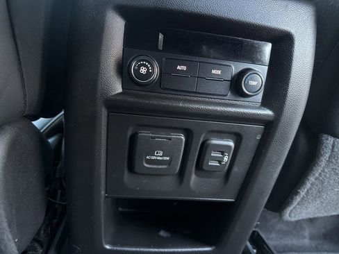 Certified 2019 Chevrolet Traverse LT w/ LT Premium Package image 42