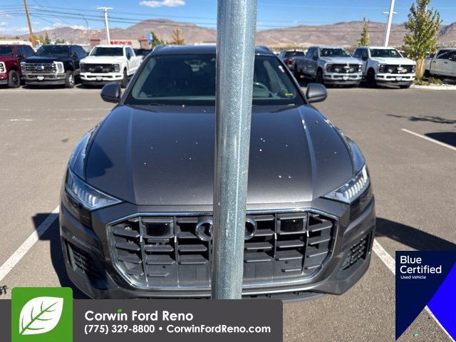 Used 2019 Audi Q8 Prestige w/ Luxury Package AWD/4WD image 2