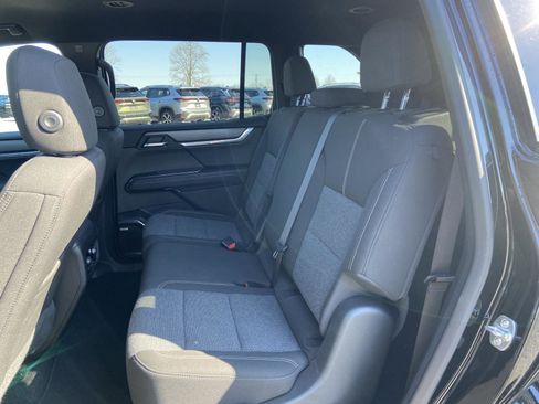 Used 2025 GMC Acadia Elevation image 26