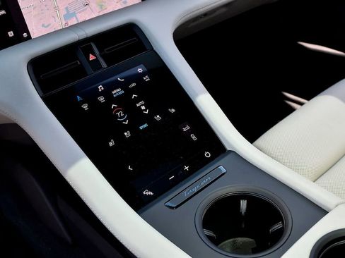 Used 2020 Porsche Taycan 4S image 49