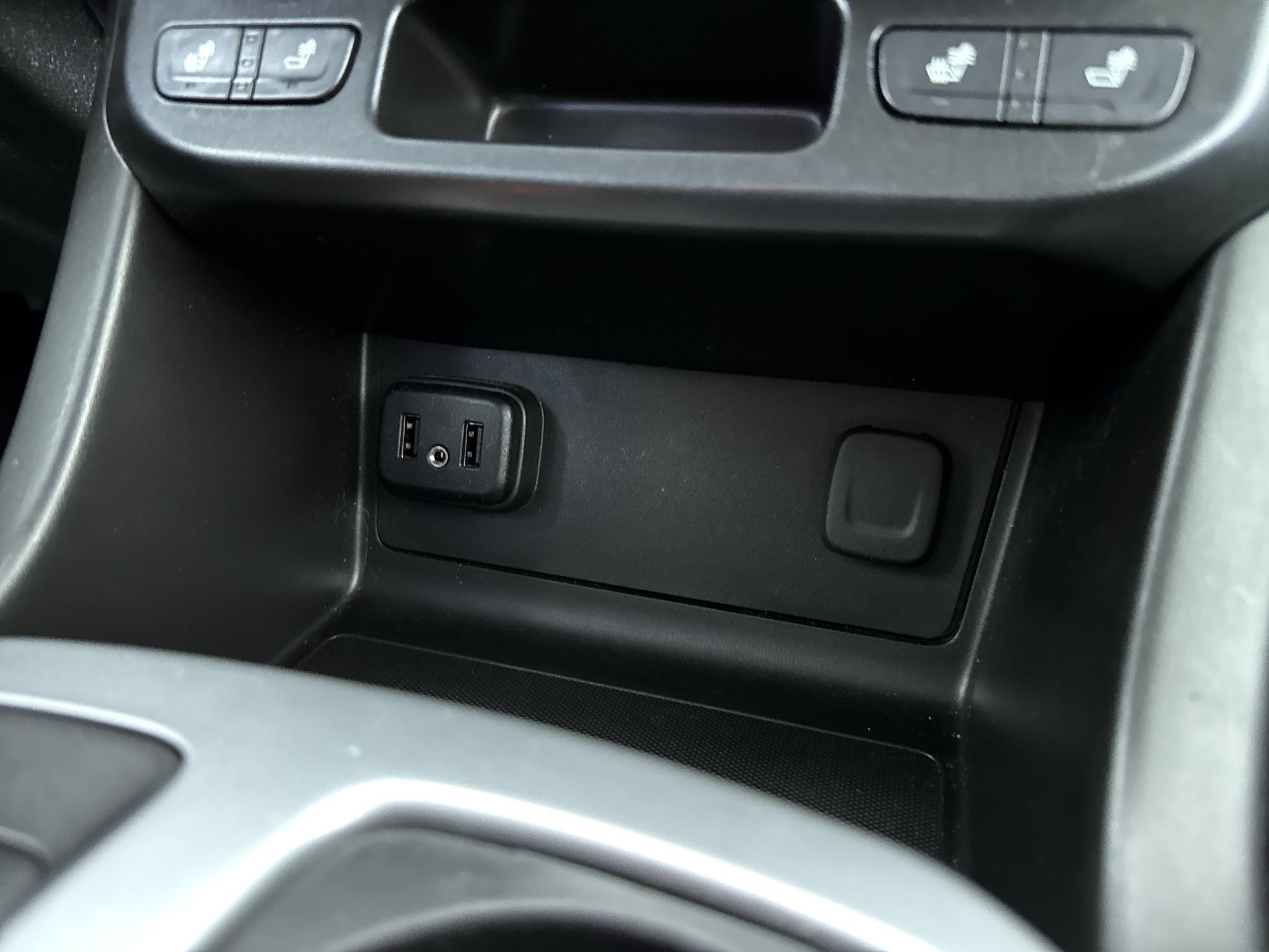Used 2021 Chevrolet Colorado LT w/ LT Convenience Package AWD/4WD image 26