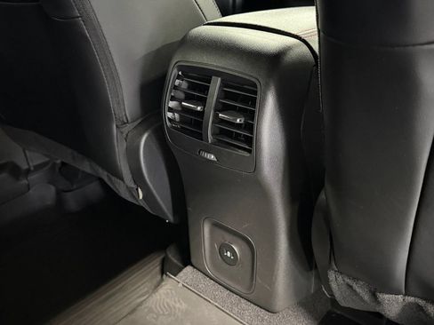 Used 2023 Ford Escape ST-Line w/ Tech Pack #1 AWD/4WD image 23
