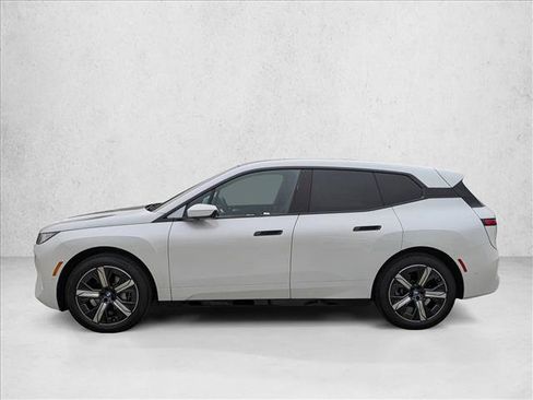 Used 2026 BMW iX xDrive60 AWD/4WD image 5