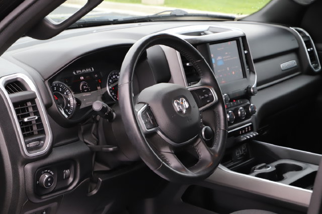 Used 2022 RAM 1500 Big Horn AWD/4WD image 9