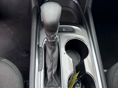 Used 2021 Chevrolet Malibu LT image 9