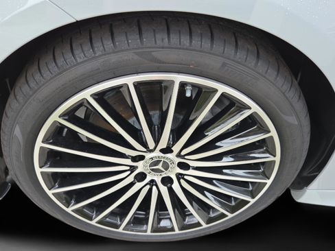 New 2026 Mercedes-Benz C 300 4MATIC Sedan image 9