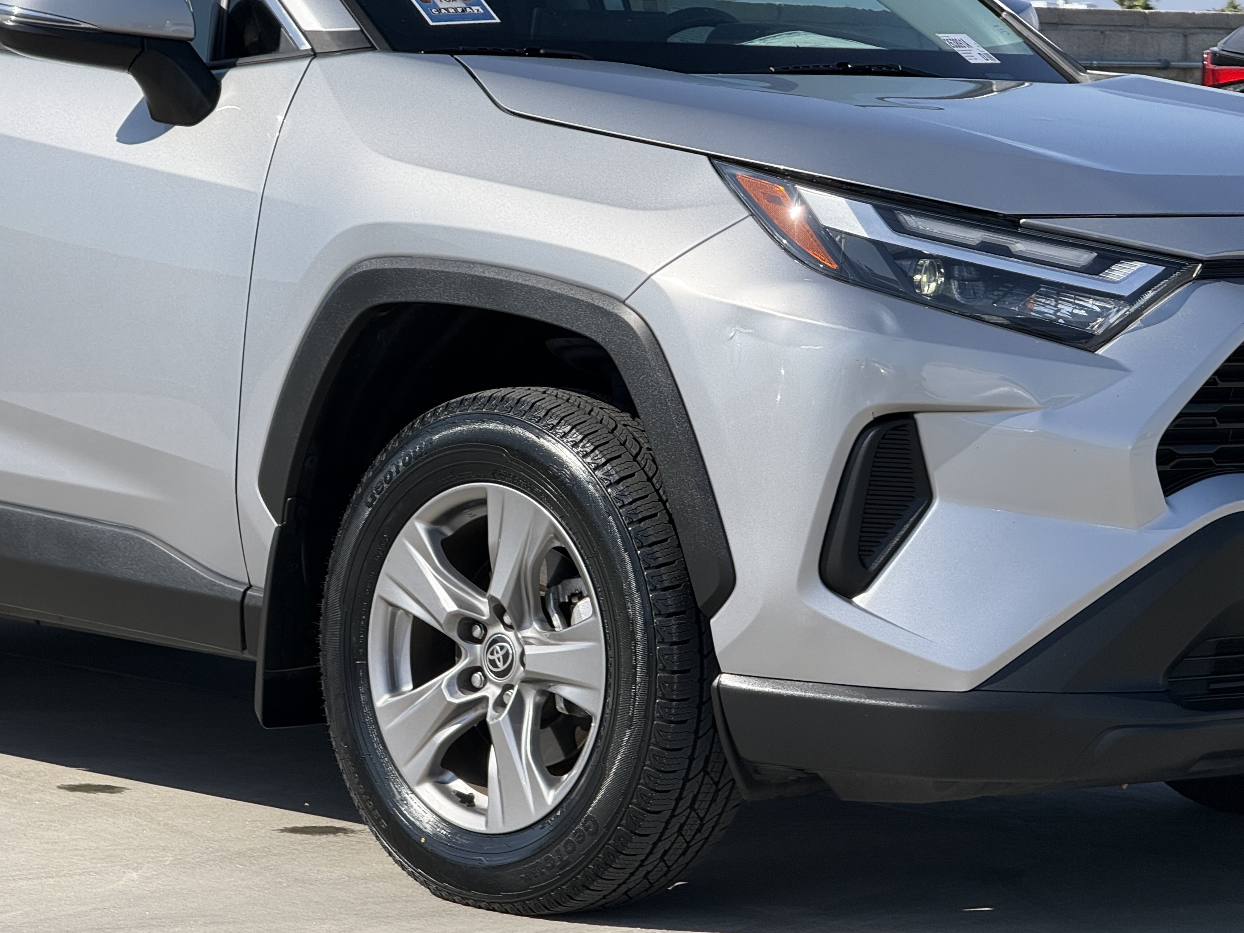Used 2024 Toyota RAV4 XLE FWD image 4