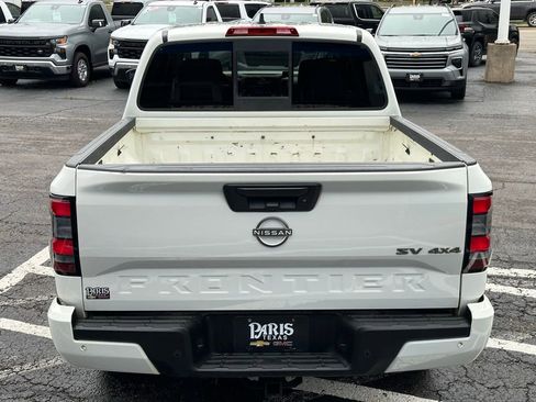 Used 2022 Nissan Frontier SV w/ Technology Package AWD/4WD image 6