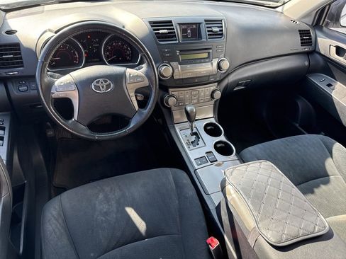 Used 2010 Toyota Highlander Sport image 15