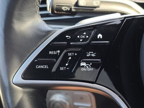 Used 2025 Mercedes-Benz GLS 450 4MATIC image 30