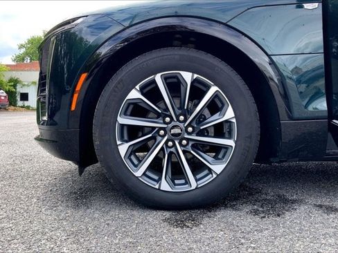 Used 2024 Cadillac Lyriq Sport w/ LPO, Floor Liner Package AWD/4WD image 8