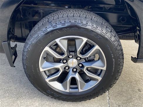 Used 2024 Chevrolet Silverado 1500 LT image 34