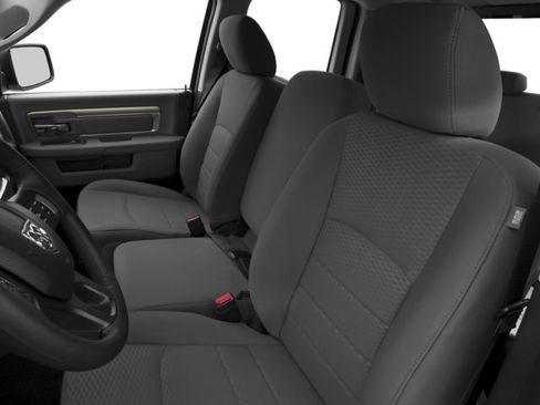 Used 2017 RAM 1500 Classic SLT AWD/4WD image 8