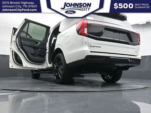 New 2026 Ford Expedition Platinum w/ Stealth Performance Package AWD/4WD image 38