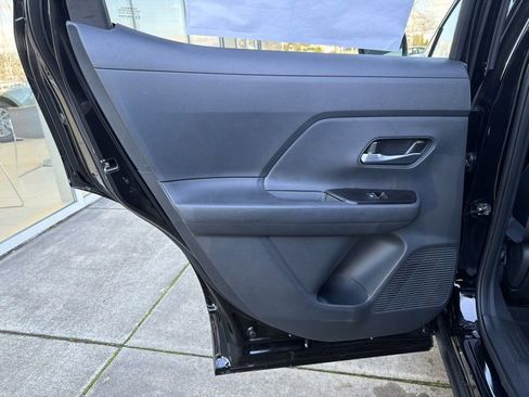 New 2026 Nissan Kicks SR w/ Cold Weather Package image 33