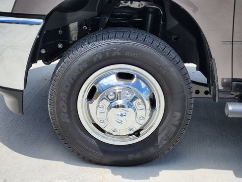 New 2026 RAM 3500 Tradesman AWD/4WD image 11