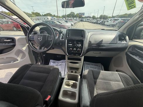 Used 2014 Dodge Grand Caravan SE w/ Quick Order Package 29E SE FWD image 17