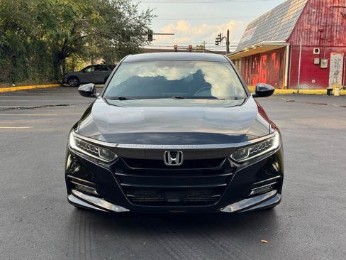 Used 2019 Honda Accord Sport image 3