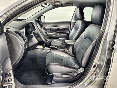 Used 2024 Mitsubishi Outlander Sport AWD image 13