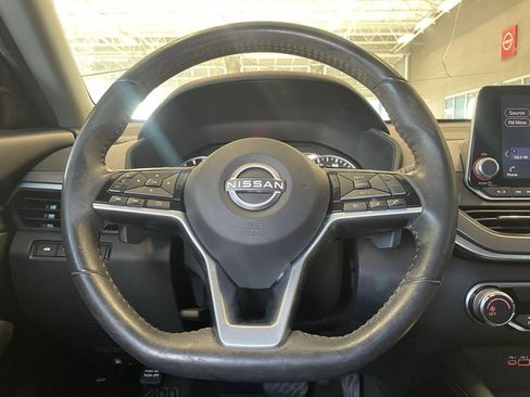 Certified 2023 Nissan Altima 2.5 SR FWD image 13