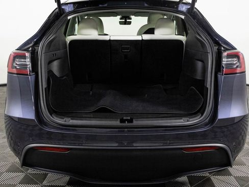 Used 2020 Tesla Model Y Long Range image 36