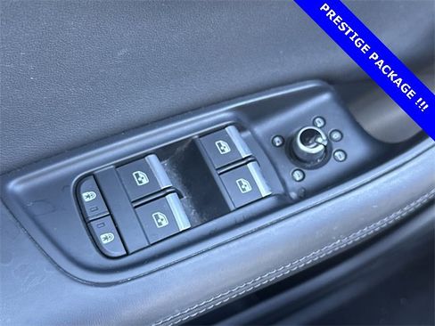 Used 2022 Audi Q7 3.0T Prestige image 13