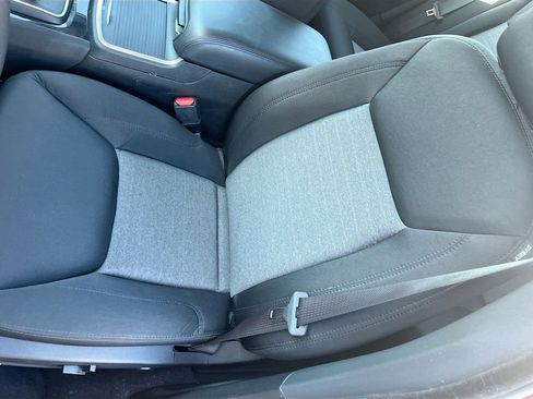 Used 2023 Chrysler 300 Touring w/ Sport Appearance Package RWD image 18