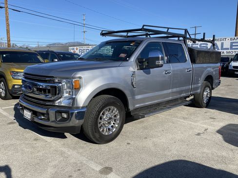 Used 2020 Ford F250 XLT w/ XLT Premium Package image 2