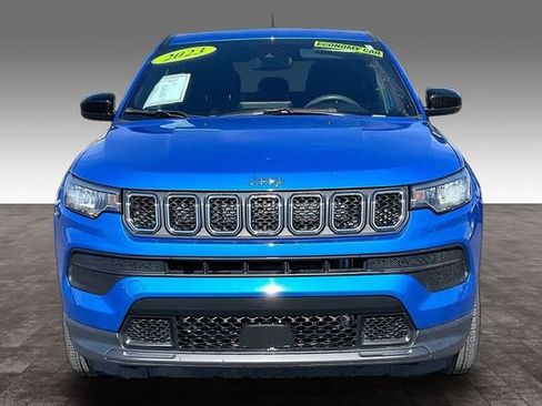 Used 2023 Jeep Compass Sport AWD/4WD image 3